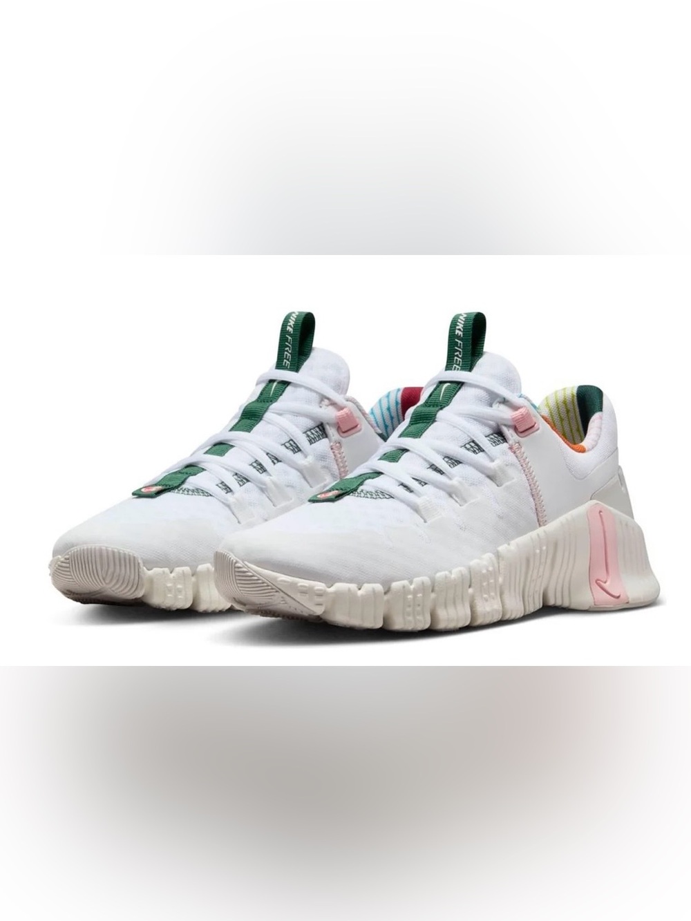 Nike Free Metcon 5 All Petals
United FN8920-161 Women Size 7